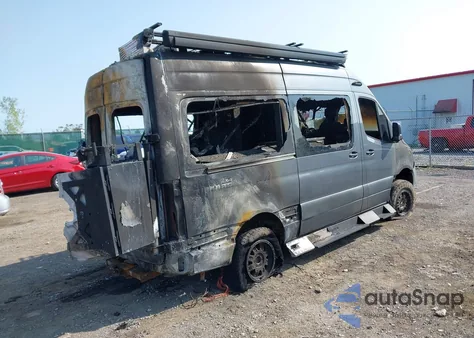 2021 Mercedes-Benz Sprinter Standard Roof V6 from USA, damaged, VIN W1W4EBVY4MT074530